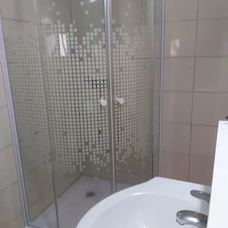 Rezidenta La Luna 2* تيميشورا